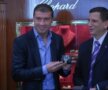 Lucian Bute a primit cadou un ceas de peste 5.000 de euro!