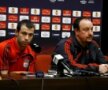 FOTO / Mascherano s-a plictisit la conferinţa lui Liverpool