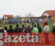 FOTO / Viaţa la ţară: Steaua s-a pregătit pentru Pandurii într-un sat :D