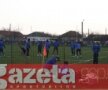 FOTO / Viaţa la ţară: Steaua s-a pregătit pentru Pandurii într-un sat :D