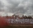 Suporterii formaţiei U Cluj au participat la antrenamentul de miercuri şi le-au cerut jucătorilor victoria în faţa marii rivale