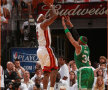 FOTO! Miami Heat sărbătoreşte cu fanii moartea lui Osama bin Laden