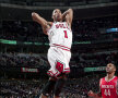 Conducătorul de joc al echipei Chicago Bulls, Derrick Rose