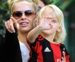 Primul "11" al nevestelor de la AC Milan: Helena Seger, iubita lui Ibrahimovici