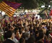 Fanii catalanii au sărbătorit pînă dimineaţă cîştigarea celui de-al treilea titlu consecutiv