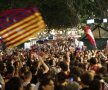 Fanii catalanii au sărbătorit pînă dimineaţă cîştigarea celui de-al treilea titlu consecutiv