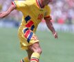 Hagi driblează la World Cup '94