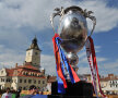 FOTO / Trofeul Cupei României a ajuns la Braşov!