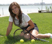 Simona Halep se relaxează în iarbă acasă Foto: Telegraf (Constanţa)