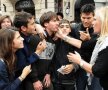 Lionel Messi a avut parte de un moment neplăcut în timp ce dădea autografe în orașul natal (sursa foto: lacapital.com.ar)