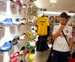 "Tricolorii" s-au plimbat în Sao Paulo păziţi de poliţie.