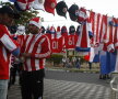 CRONICĂ Uf, ce bine că sînt 6 urne » Învinsă de Paraguay, România a ajuns în cea de-a 4-a