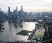 Stadionul Marina Bay, din Singapore, este situat pe o platformă ce poate ţine aproape 9000 de oameni. Singura tribună are o capacitate de 30.000 de locuri