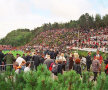 Vechiul stadion al echipei Aeslund, din Suedia, nu avea tribune şi era construit într-o vale, pentru a le permite spectatorilor să vadă bine meciul. A fost folosit pînă în 2005.