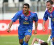 21.05.2006, Sportul - Steaua 1-2. Omul decisiv al Stelei într-un meci extrem de tensionat. A marcat şi a obţinut penalty-ul prin care formaţia din Ghencea s-a impus în Regie