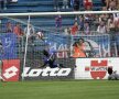 23.05.2007, Jiul Petroşani - Steaua 0-2. A salvat incredibil de pe linia porţii în min. 2, la 0-0. Steaua a învins şi, graţie succesului, s-a calificat în preliminariile Ligii Campionilor