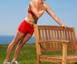 Exercitiu pentru umeri, piept, tricepsi abdomen sursa: fitnessmagazine.com