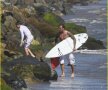 David Beckham a dat fotbalul pentru surfing (foto sursa justjared.buzznet.com)