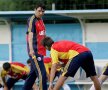 Antrenament efectuat la Rimini de cei 21 de fotbalişti români convocaţi de Victor Piţurcă la prima acţiune după ce a preluat pentru treia oară echipa naţională