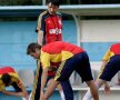 Antrenament efectuat la Rimini de cei 21 de fotbalişti români convocaţi de Victor Piţurcă la prima acţiune după ce a preluat pentru treia oară echipa naţională