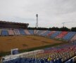 Gazonul de pe stadionul Ghencea e deplorabil Foto: Alex Nicodim