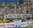 Cele două galerii au făcut spectacol la Petrolul - Rapid