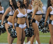 Majoretele sînt pata de culoare într-un sport dur precum fotbalul american