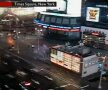 2 milioane de oameni au avut de suferit din cauza forţelor dezlănţuite ale naturii (Times Square, New York)