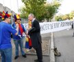 Suporterii români i-au contestat pe şefii FRF şi LPF.  Foto: Raed Krishan