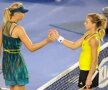 Maria Kirilenko, aici dînd mîna cu Sharapova