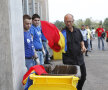 Spectatorii au înțeles că nu au
voie cu steaguri pe stadion