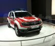 Imagini de la Salonul auto de la Frankfurt, acolo unde Dacia s-a prezentat cu un duster pregătit pentru intervenţiile pompierilor şi cu un Duster pregătit pentru curse