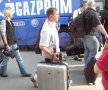 Schalke a sosit la Cluj si vedetele nemtilor au fost luate cu asalt de suporterii doritori de autografe