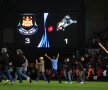 În 2009, fanii lui West Ham au invadat terenul de mai multe ori, chiar în timpul partidei