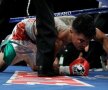 Mayweather Jr l-a învins prin KO pe Victor Ortiz  foto: seattlepi.com