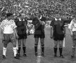 Emil Săndoi  (dreapta) era căpitanul Universităţii Craiova la finala de Cupă din 1993 cu Dacia Unirea Brăila, scor 2-0. Era ultimul meci pentru Craiova, urma să se transfere în Franţa. Accidentarea l-a ţinut în Liga 1