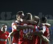 Chiar daca au fost sustinuti de un stadion arhiplin, "lupii galbeni" au iesit de pe teren cu coada plecata, invinsi de Dinamo cu 5-1