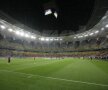 Îngrijitorii de pe Național Arena au avut de furcă la pauza meciului Oțelul - Benfica