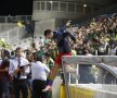 Suporterii Stelei fac spectacol în tribunele stadionului din Larnaca