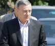 GALERIE FOTO Mircea Sandu a ieşit de la DNA: "La finala Cupei, Vasile Avram m-a întrebat dacă delegarea e corectă"