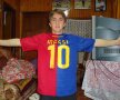 Pe contul său de Facebook, Lucas are o poză cu tricoul lui Messi