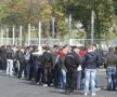 Suporterii Stelei şi Rapidului au făcut coadă la casele de bilete