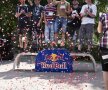 2 români merg la fabrica Red Bull Racing de la Milton Keys!
