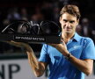 FOTO Federer l-a învins pe Tsonga în finala de la Paris Bercy şi a cîştigat al 18-lea Masters din carieră