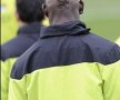 FOTO Balotelli a şocat la antrenament: s-a tuns după un model tribal