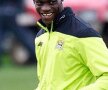 FOTO Balotelli a şocat la antrenament: s-a tuns după un model tribal