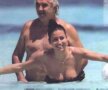 FOTO » Soţia lui Flavio Briatore, topless în Kenya