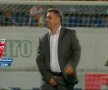 Aşa i-a "salutat" Şumudică pe fanii Stelei în etapa a 4-a a acestui sezon (captură: DigiSport)