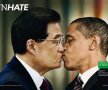 În uriaşele afişe care au împînzit gările şi staţiile de metrou din mai multe oraşe, Barack Obama îl săruta pe gură pe liderul chinez Hu Jintao