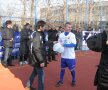 Bănăţenii au jucat un meci demonstrativ la Colegiul tehnic "Regele Ferdinand", iar la sfîrşit oficialii clubului şi sponsorii au împărţit premii